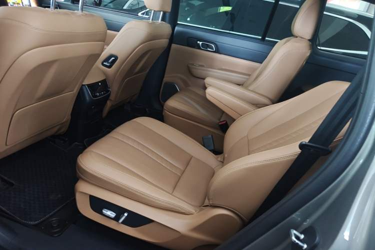 Used Li Auto ONE 2020 Extended-Range 6-Seater Version Left Rear Seat