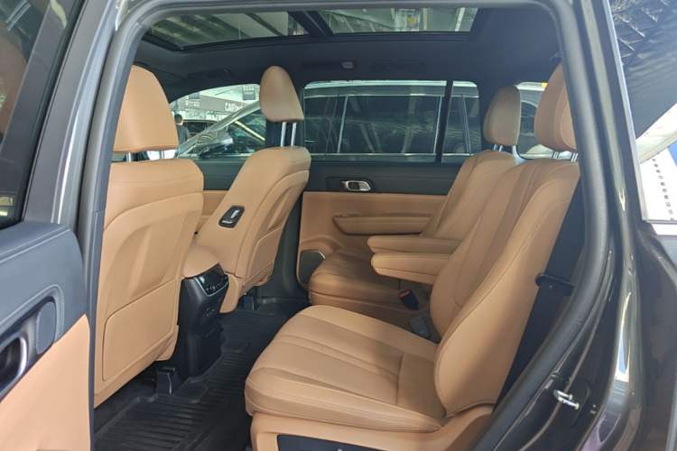 Used Li Auto ONE 2020 Extended-Range 6-Seater Version Left Rear Seat