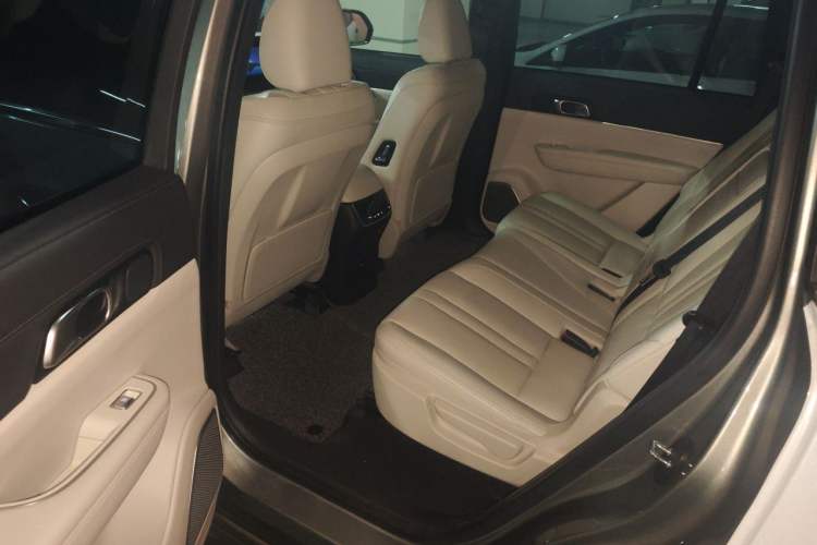 Used Li Auto ONE 2020 Range-Extended 7-Seater Version Left Rear Seat