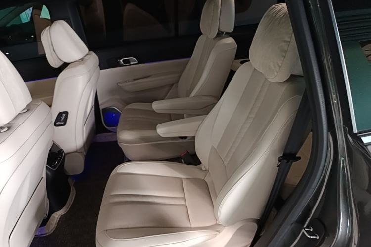 Used Li Auto ONE 2020 Extended-Range 6-Seater Version Left Rear Seat