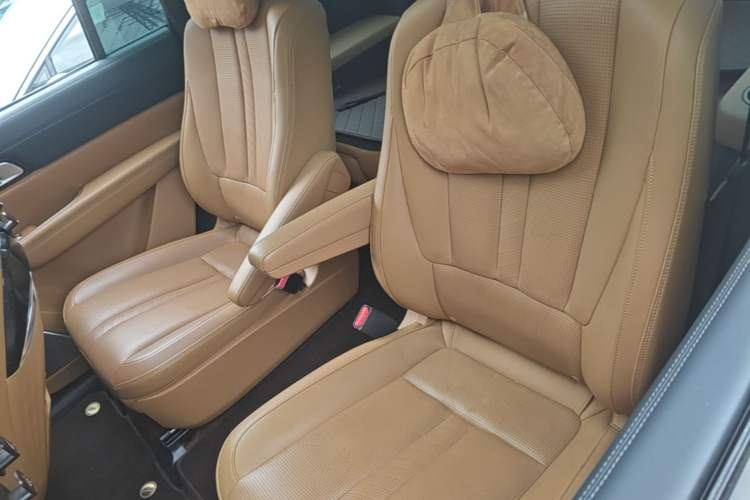 Used Li Auto ONE 2020 Extended-Range 6-Seater Version Left Rear Seat