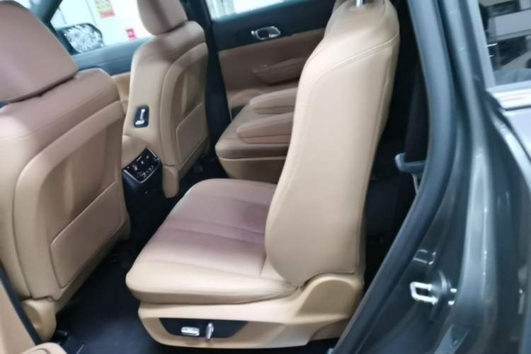 Used Li Auto ONE 2020 Extended-Range 6-Seater Version Left Rear Seat