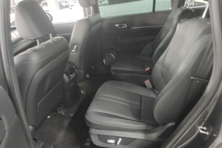 Used Li Auto ONE 2020 Extended-Range 6-Seater Version Left Rear Seat