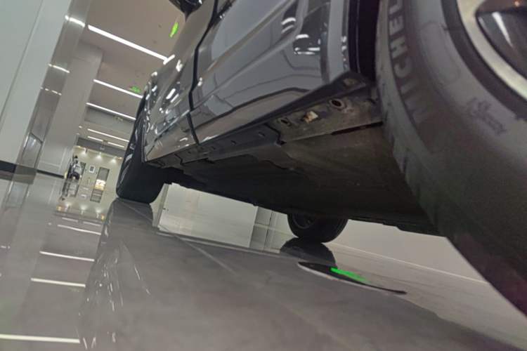 Used Li Auto ONE 2020 Extended-Range 6-Seater Version Left Side Sill