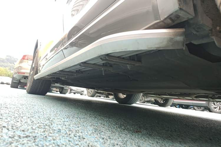 Used Li Auto ONE 2020 Extended-Range 6-Seater Version Left Side Sill
