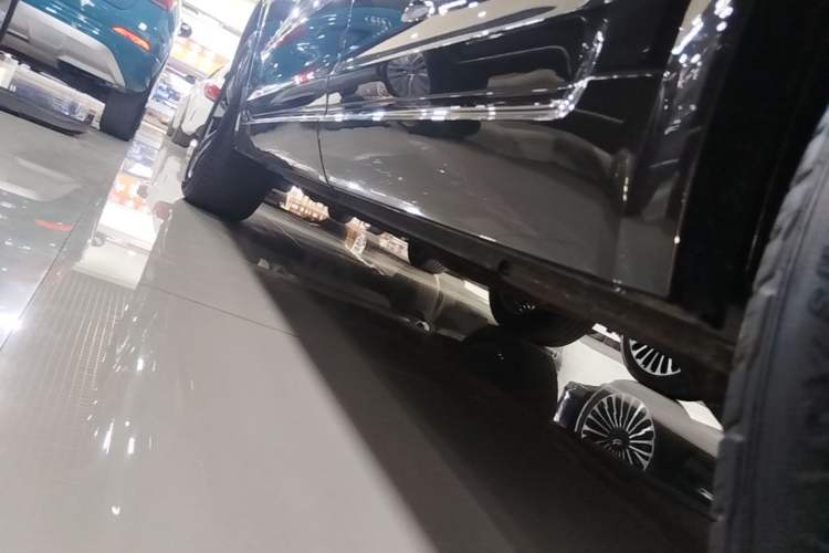 Used Li Auto ONE 2020 Extended-Range 6-Seater Version Left Side Sill