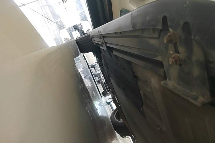 Used Li Auto ONE 2020 Extended-Range 6-Seater Version Left Side Sill