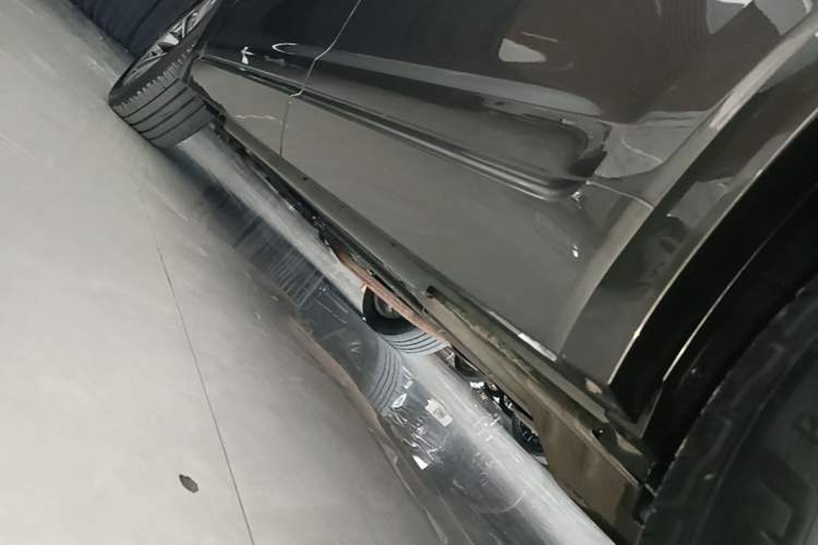 Used Li Auto ONE 2020 Extended-Range 6-Seater Version Left Side Sill
