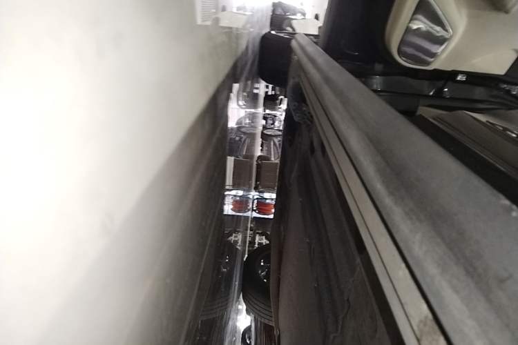 Used Li Auto ONE 2020 Extended-Range 6-Seater Version Left Side Sill