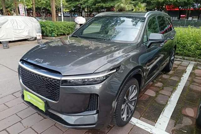 Ojetý Li Auto ONE 2020 Extended-Range 6-Seater Version