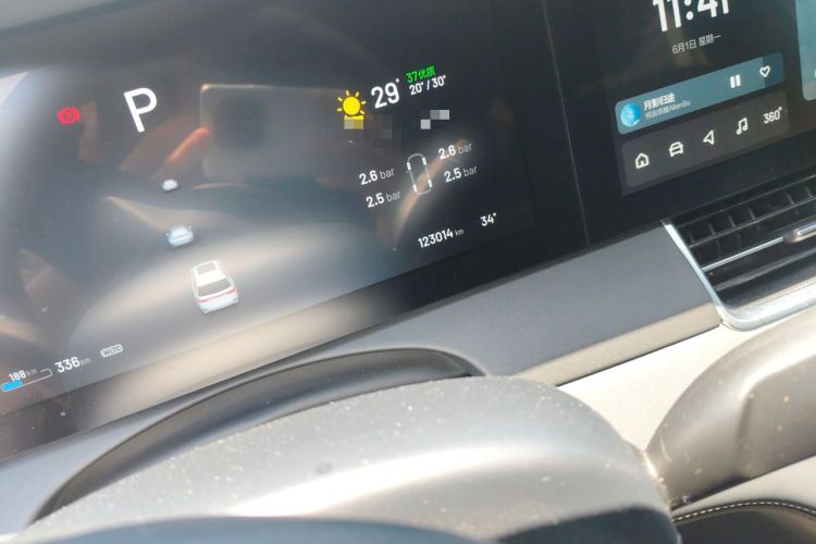 Used Li Auto ONE 2020 Extended-Range 6-Seater Version Odometer Close Up