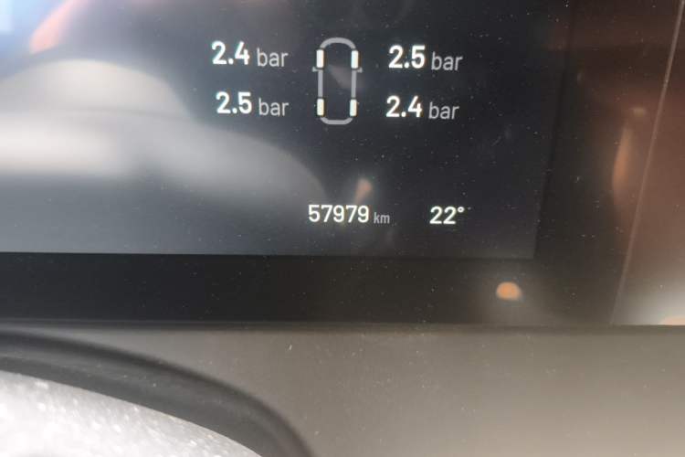 Used Li Auto ONE 2020 Extended-Range 6-Seater Version Odometer Close Up