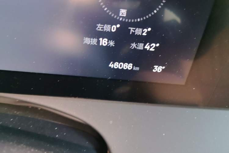 Used Li Auto ONE 2020 Extended-Range 6-Seater Version Odometer Close Up