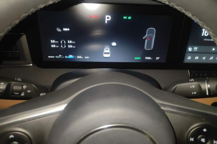 Used Li Auto ONE 2020 Extended-Range 6-Seater Version Odometer Close Up