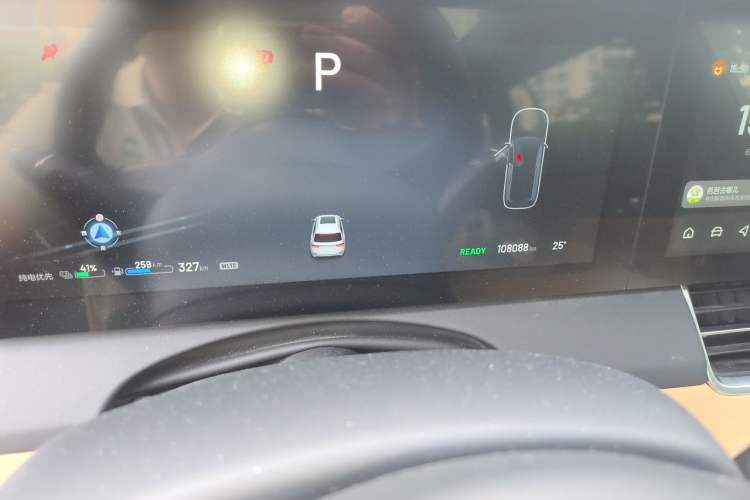 Used Li Auto ONE 2020 Extended-Range 6-Seater Version Odometer Close Up
