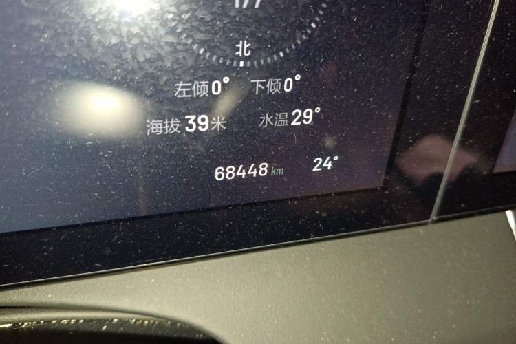 Used Li Auto ONE 2020 Extended-Range 6-Seater Version Odometer Close Up