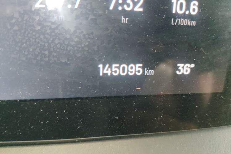 Used Li Auto ONE 2020 Range-Extended 7-Seater Version Odometer Close Up