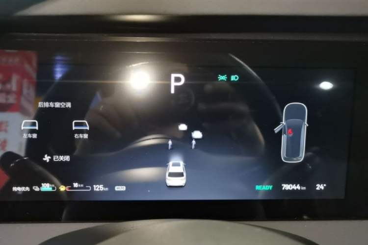 Used Li Auto ONE 2020 Extended-Range 6-Seater Version Odometer Close Up