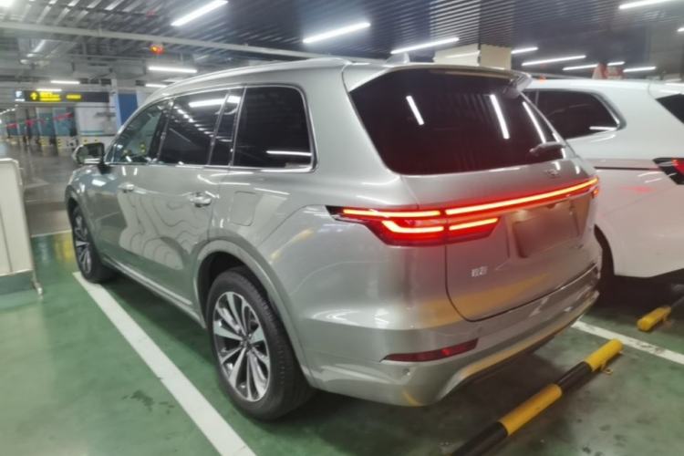 Used Li Auto ONE 2020 Extended-Range 6-Seater Version Rear Left 45 Deg