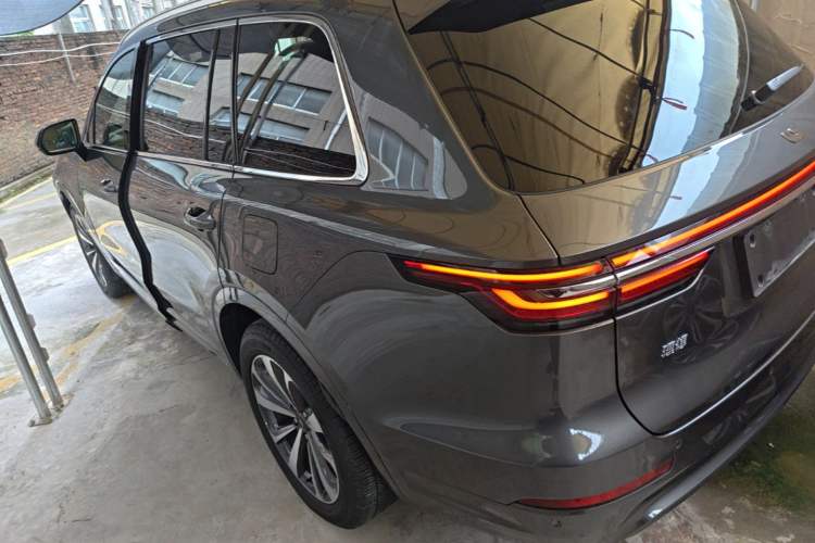 Used Li Auto ONE 2020 Extended-Range 6-Seater Version Rear Left 45 Deg