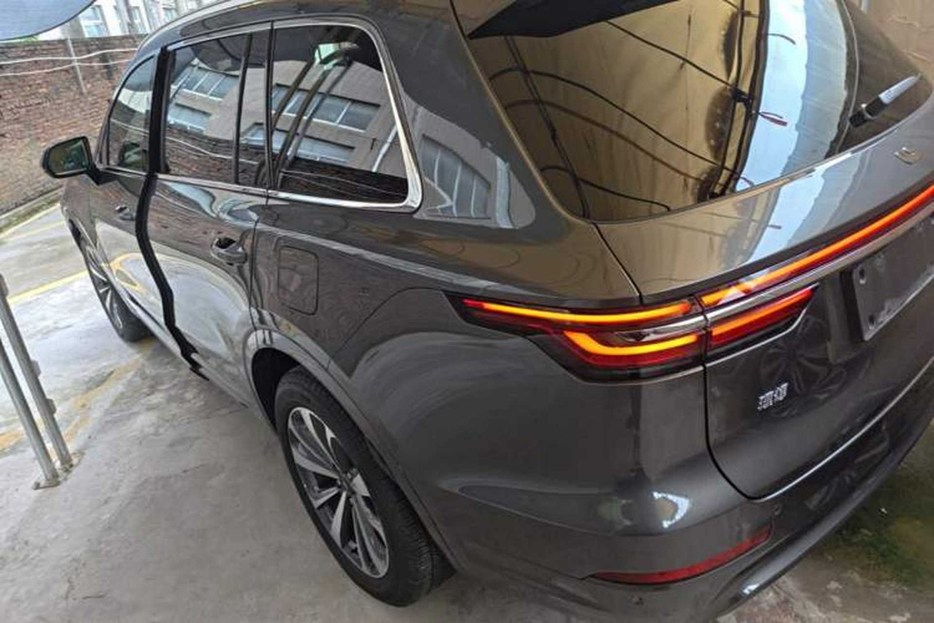 Used Li Auto ONE 2020 Extended-Range 6-Seater Version Rear Left 45 Deg