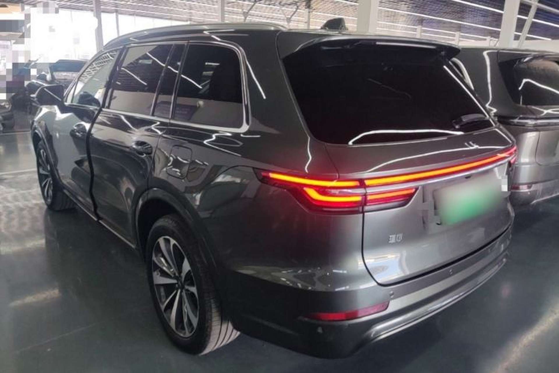Used Li Auto ONE 2020 Extended-Range 6-Seater Version Rear Left 45 Deg