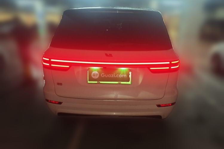 Used Li Auto ONE 2020 Range-Extended 7-Seater Version Rear