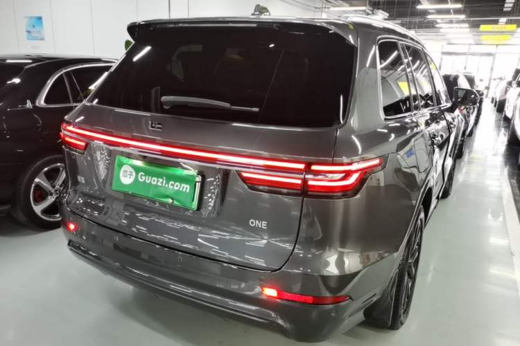 Used Li Auto ONE 2020 Extended-Range 6-Seater Version Rear Right 45 Deg