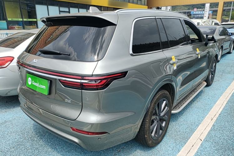 Used Li Auto ONE 2020 Extended-Range 6-Seater Version Rear Right 45 Deg