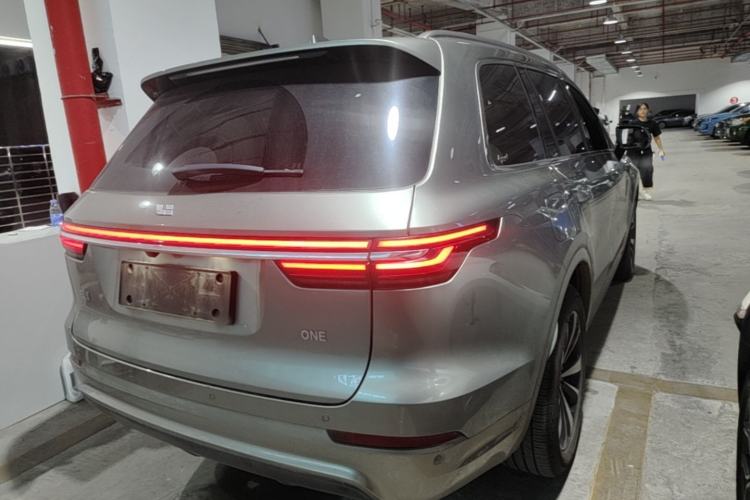 Used Li Auto ONE 2020 Extended-Range 6-Seater Version Rear Right 45 Deg