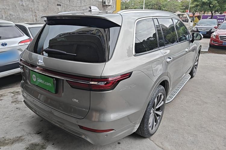 Used Li Auto ONE 2020 Extended-Range 6-Seater Version Rear Right 45 Deg