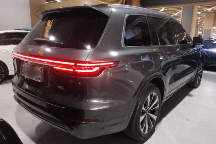 Used Li Auto ONE 2020 Extended-Range 6-Seater Version Rear Right 45 Deg