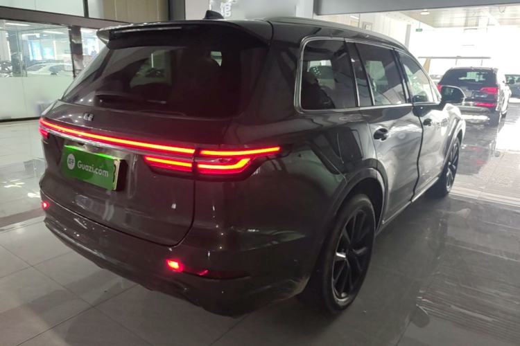 Used Li Auto ONE 2020 Extended-Range 6-Seater Version Rear Right 45 Deg