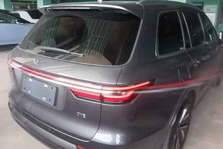 Used Li Auto ONE 2020 Extended-Range 6-Seater Version Rear Right 45 Deg