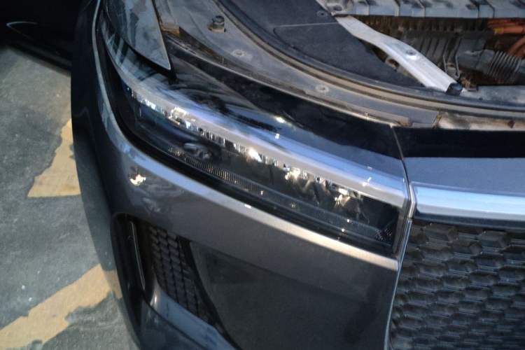 Used Li Auto ONE 2020 Extended-Range 6-Seater Version Right Front Headlight