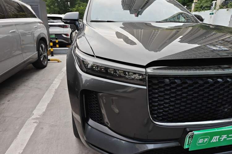Used Li Auto ONE 2020 Extended-Range 6-Seater Version Right Front Headlight