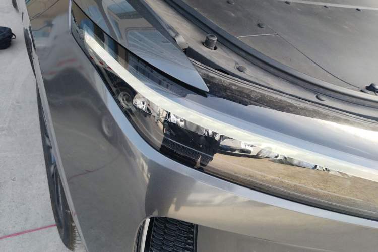 Used Li Auto ONE 2020 Extended-Range 6-Seater Version Right Front Headlight