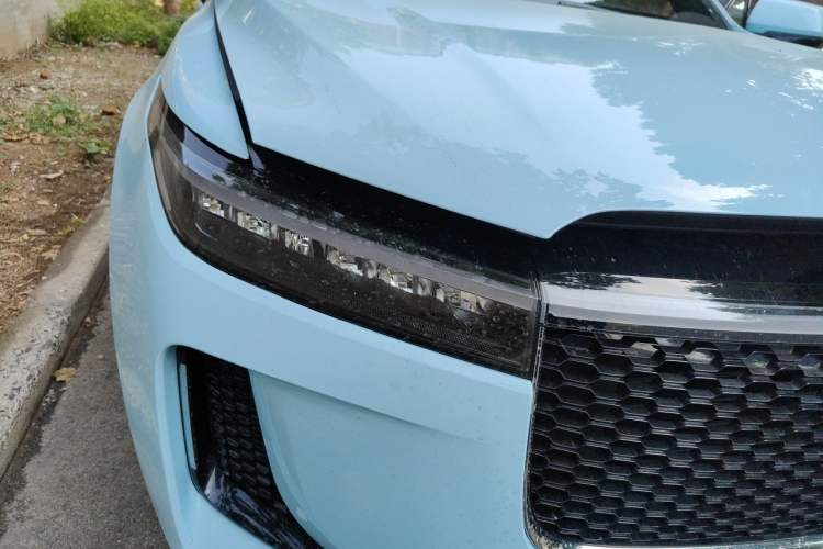 Used Li Auto ONE 2020 Extended-Range 6-Seater Version Right Front Headlight
