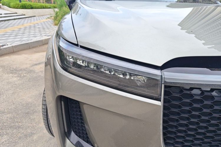 Used Li Auto ONE 2020 Extended-Range 6-Seater Version Right Front Headlight