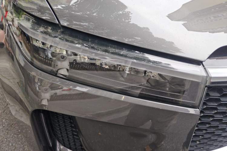 Used Li Auto ONE 2020 Extended-Range 6-Seater Version Right Front Headlight