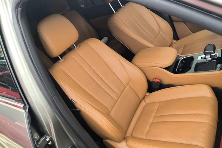 Used Li Auto ONE 2020 Extended-Range 6-Seater Version Right Front Seat
