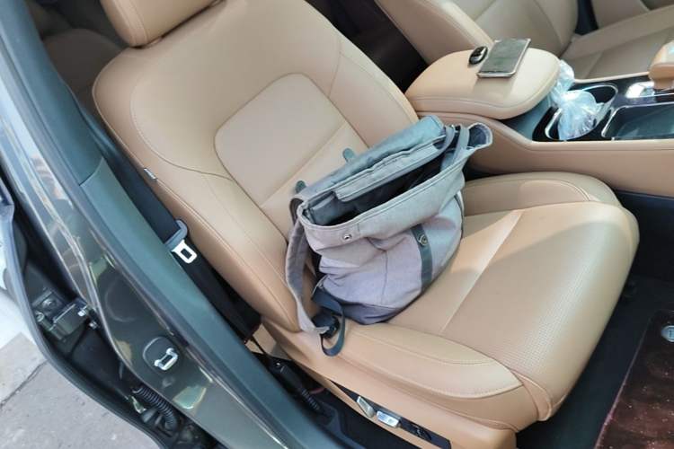 Used Li Auto ONE 2020 Extended-Range 6-Seater Version Right Front Seat
