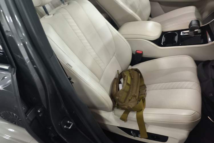 Used Li Auto ONE 2020 Extended-Range 6-Seater Version Right Front Seat