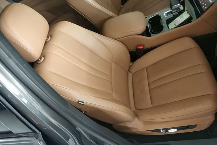 Used Li Auto ONE 2020 Extended-Range 6-Seater Version Right Front Seat