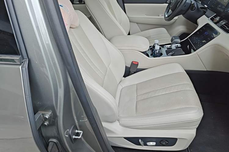 Used Li Auto ONE 2020 Extended-Range 6-Seater Version Right Front Seat