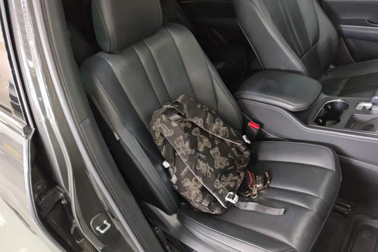 Used Li Auto ONE 2020 Extended-Range 6-Seater Version Right Front Seat