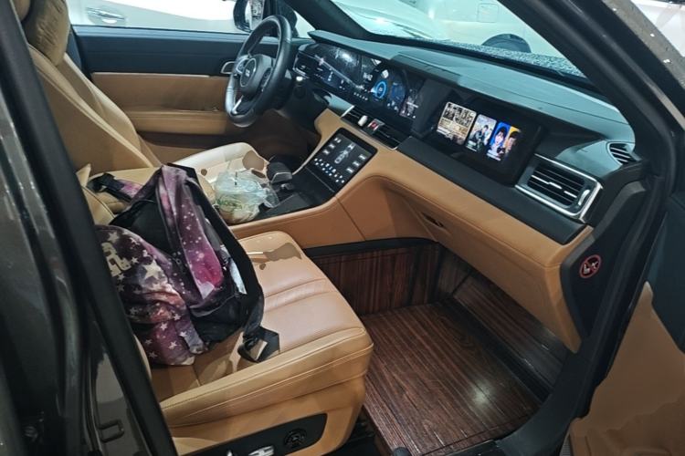 Used Li Auto ONE 2020 Extended-Range 6-Seater Version Right Front Seat