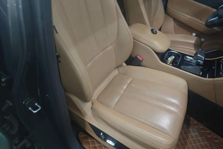 Used Li Auto ONE 2020 Extended-Range 6-Seater Version Right Front Seat