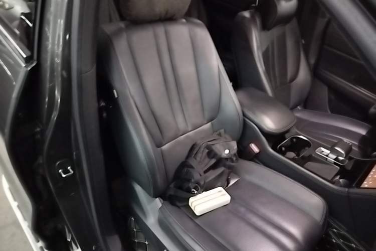 Used Li Auto ONE 2020 Extended-Range 6-Seater Version Right Front Seat