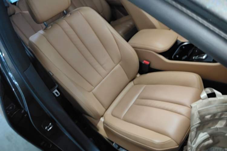 Used Li Auto ONE 2020 Extended-Range 6-Seater Version Right Front Seat
